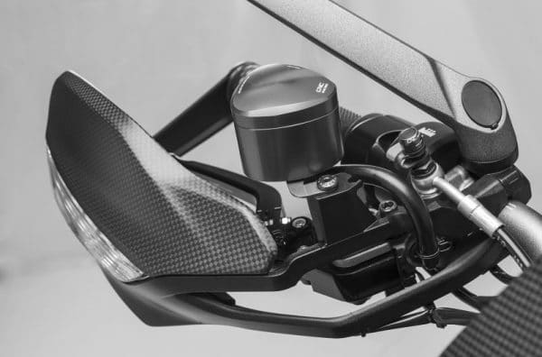 UPPER HAND-GUARD DUCATI MULTISTRADA - MATT CARBON