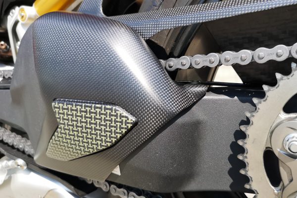 Swingarm cover Ducati Panigale V4 - Carbon/Kevlar