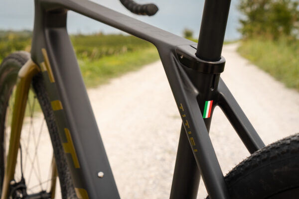 Dynamica E-Gravel Sram Rival XPLR AXS - Image 10