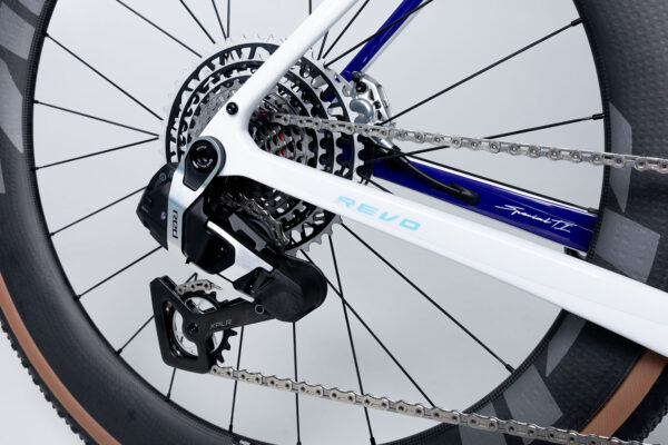 REVO Special TI Flowers Sram Red XPLR AXS - Image 13